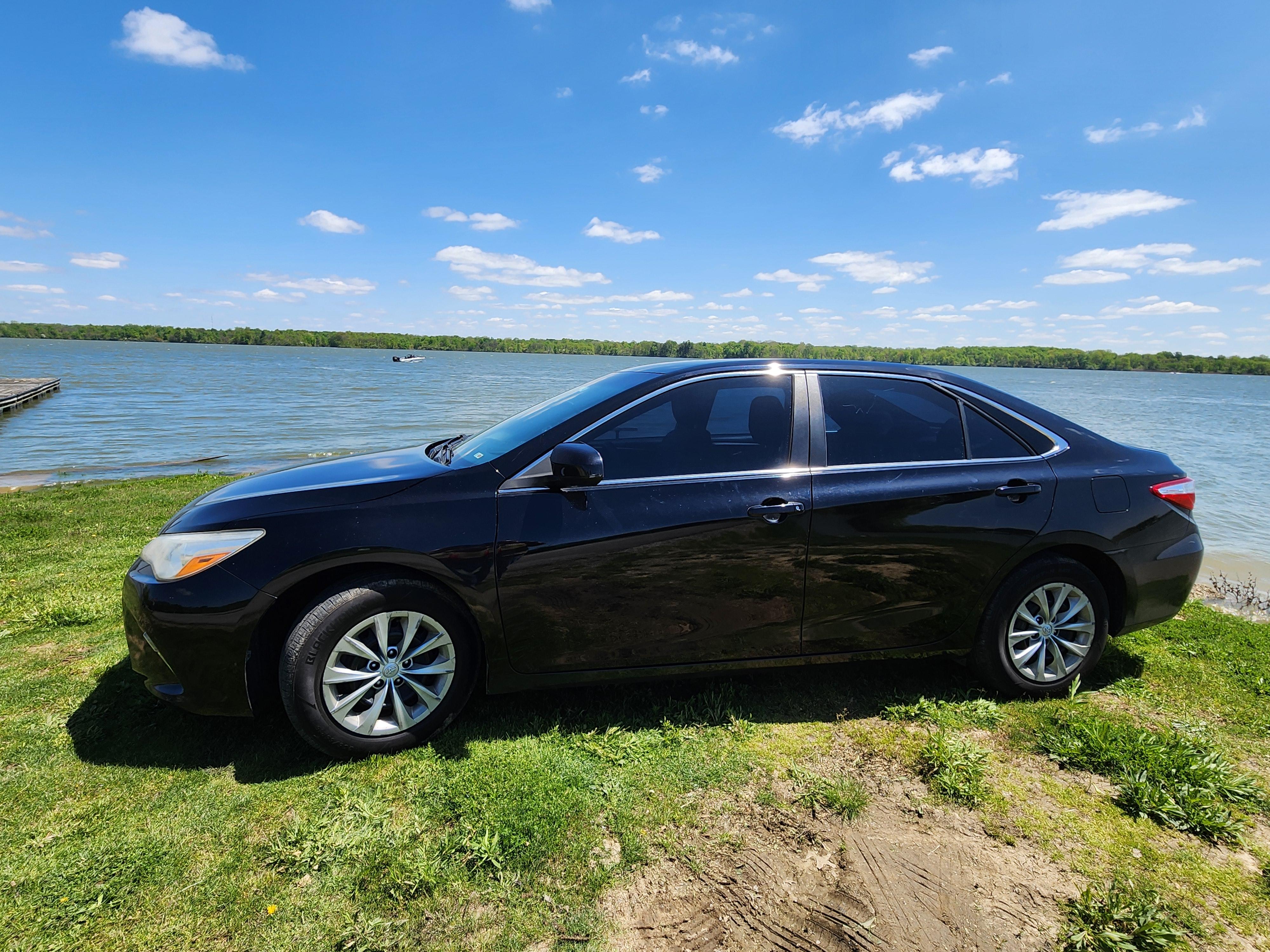 Toyota Camry 2017 in Lewis Center, OH