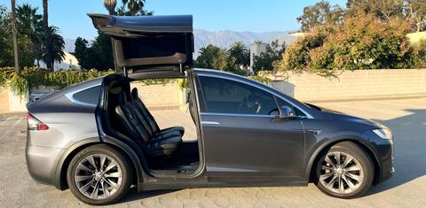 Tesla Model X 2018