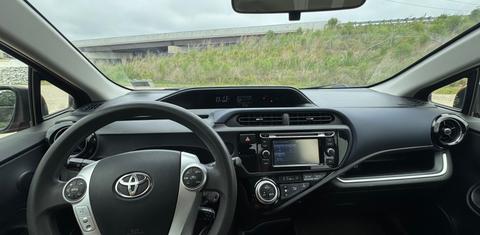 Toyota Prius c 2015
