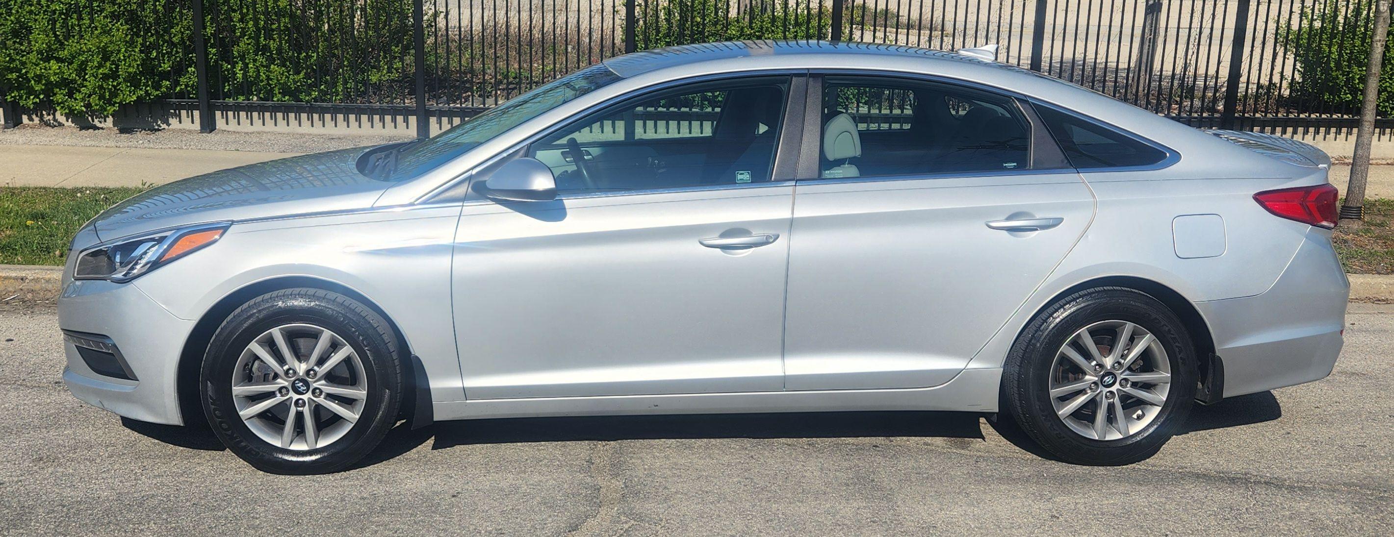 Hyundai Sonata 2015 in Chicago, IL
