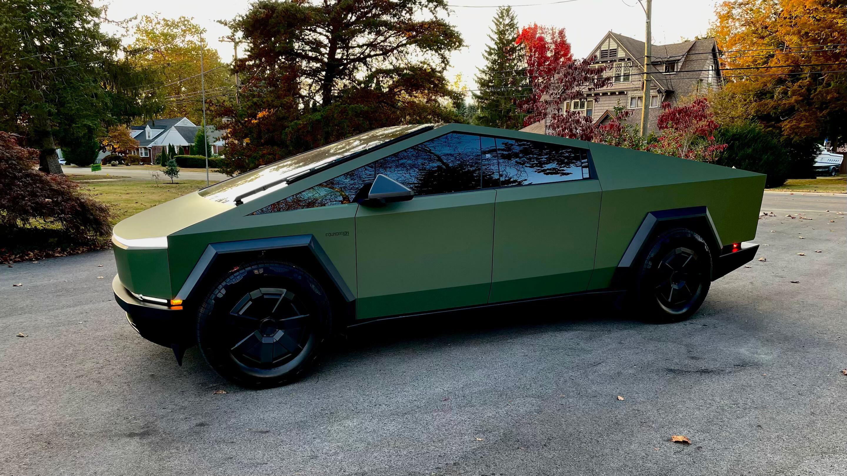 Tesla Cybertruck 2024 in Springfield, PA