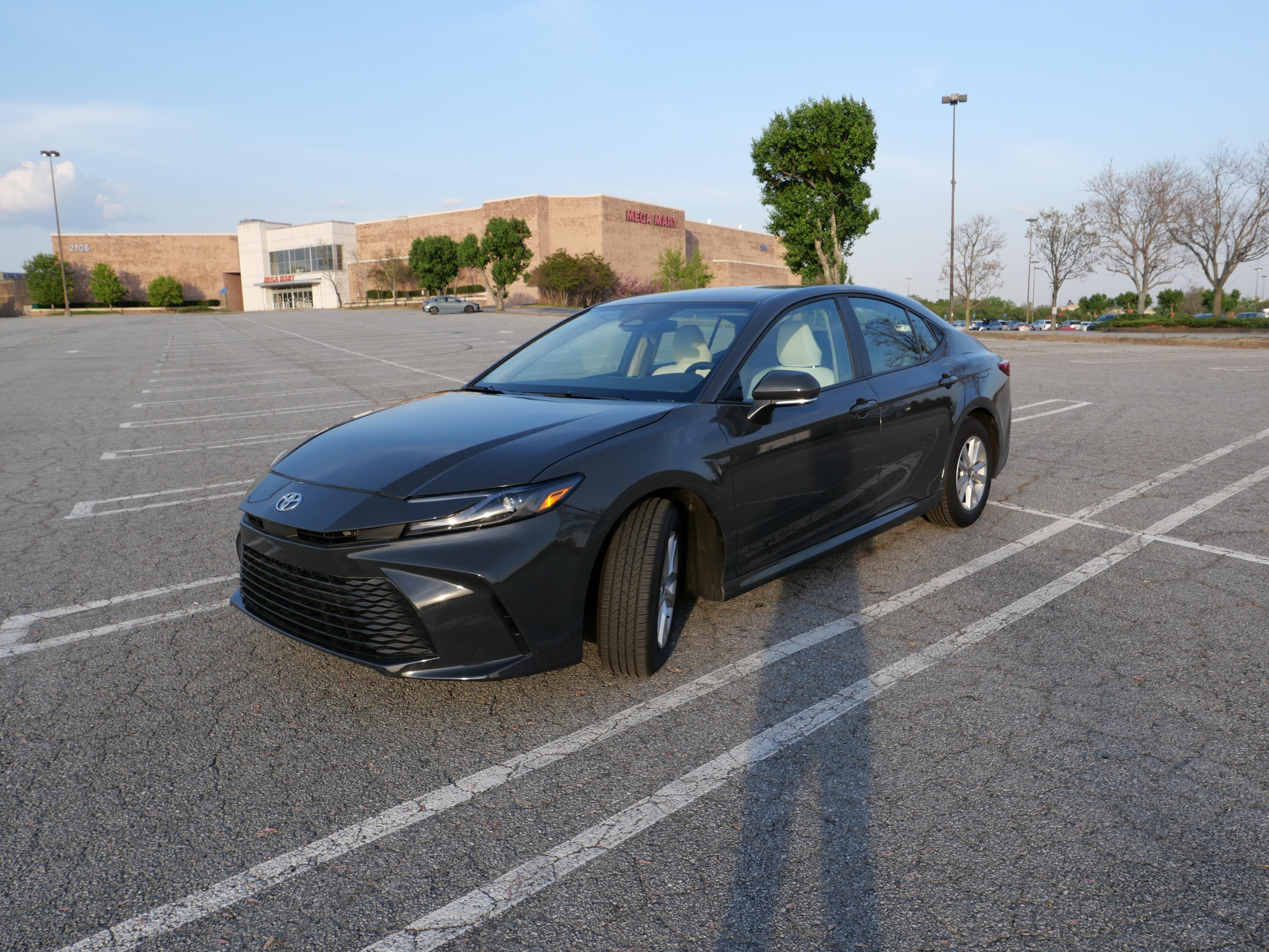Toyota Camry Hybrid 2025 in 
