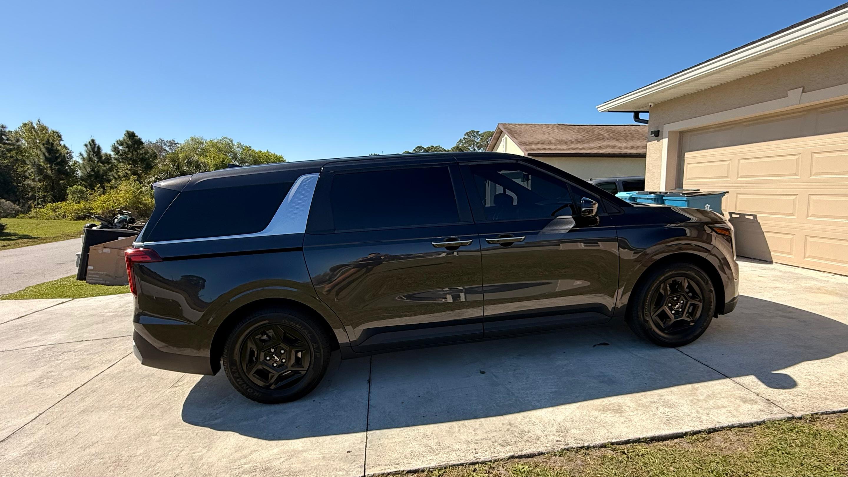 Kia Carnival 2025 in Palm Bay, FL