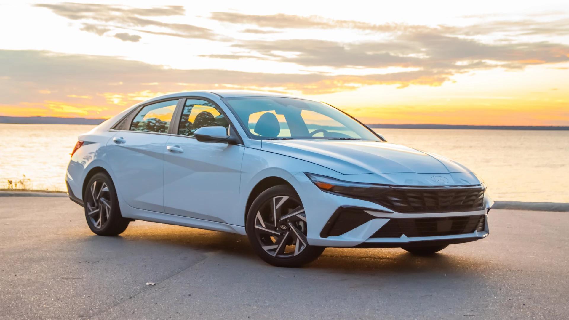 Hyundai Elantra 2025 in 