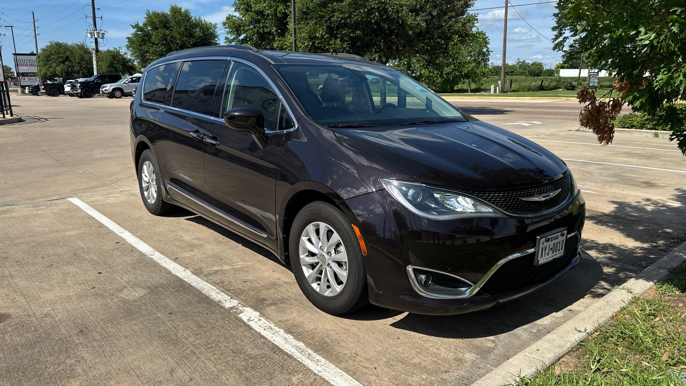 Chrysler Pacifica 2017 in Cypress, TX