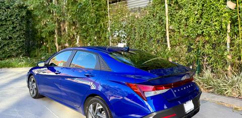 Hyundai Elantra 2025