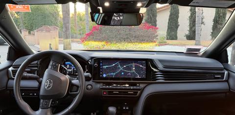 Toyota Camry Hybrid 2025