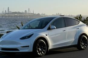 Tesla Model Y 2023 in Oakland