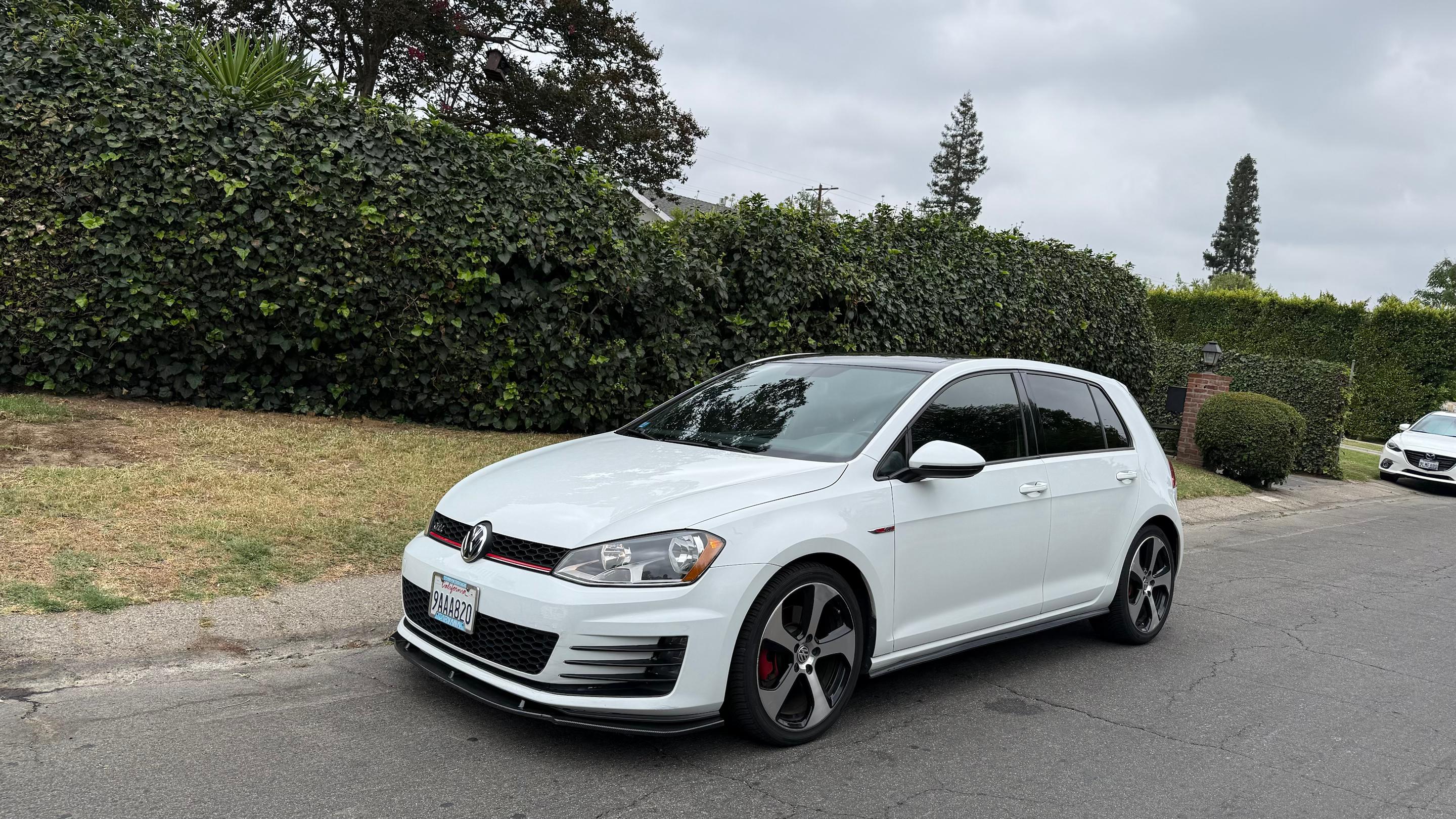 Volkswagen Golf GTI 2015 in Los Angeles, CA