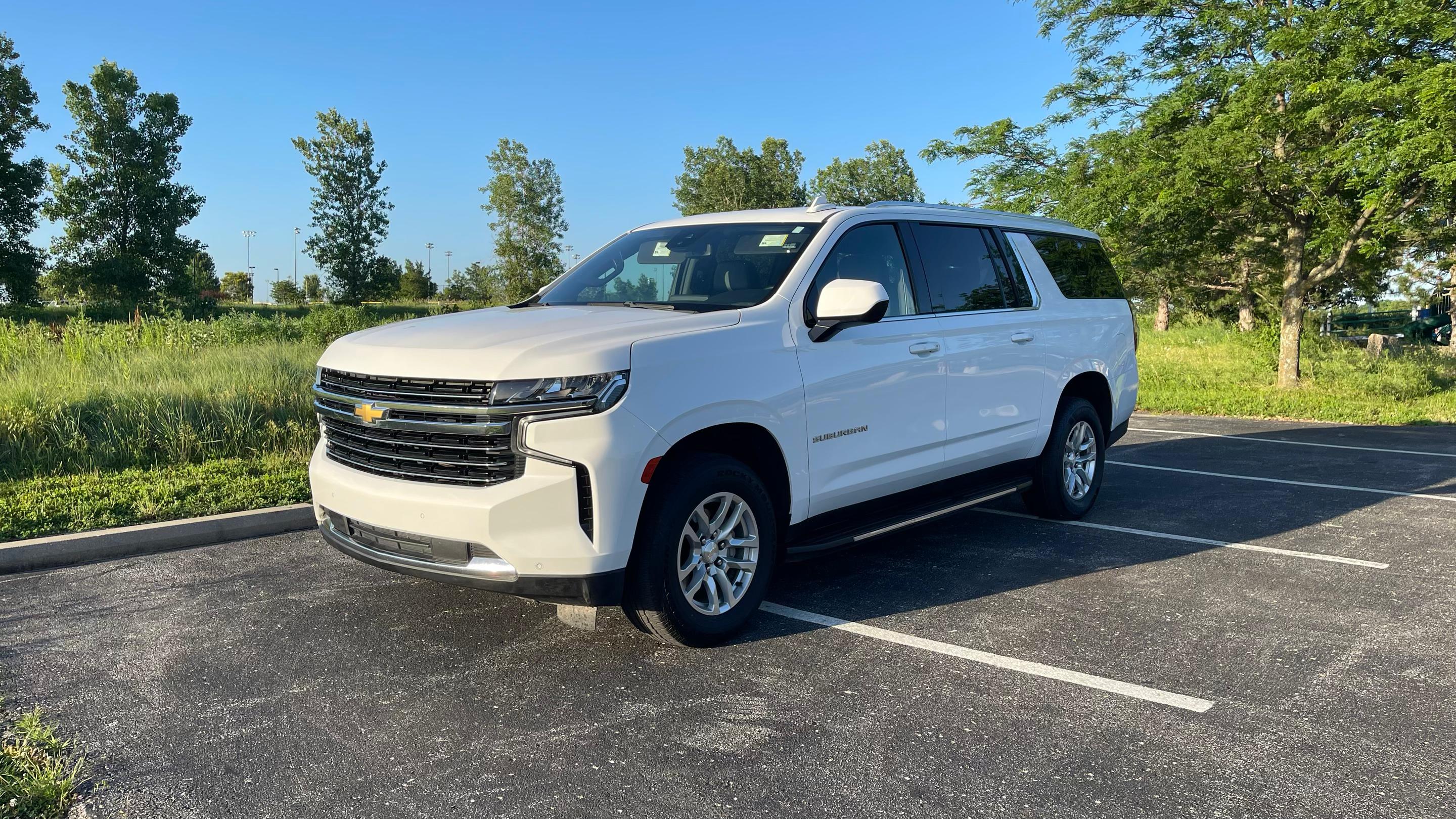 Chevrolet Suburban 2023 in Grain Valley, MO