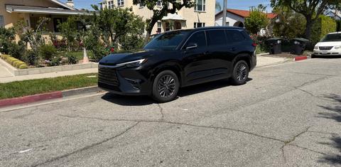 Lexus TX 2025