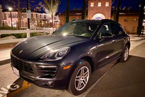 Porsche Macan car