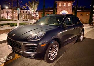 Porsche Macan car