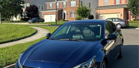 Nissan Altima 2021