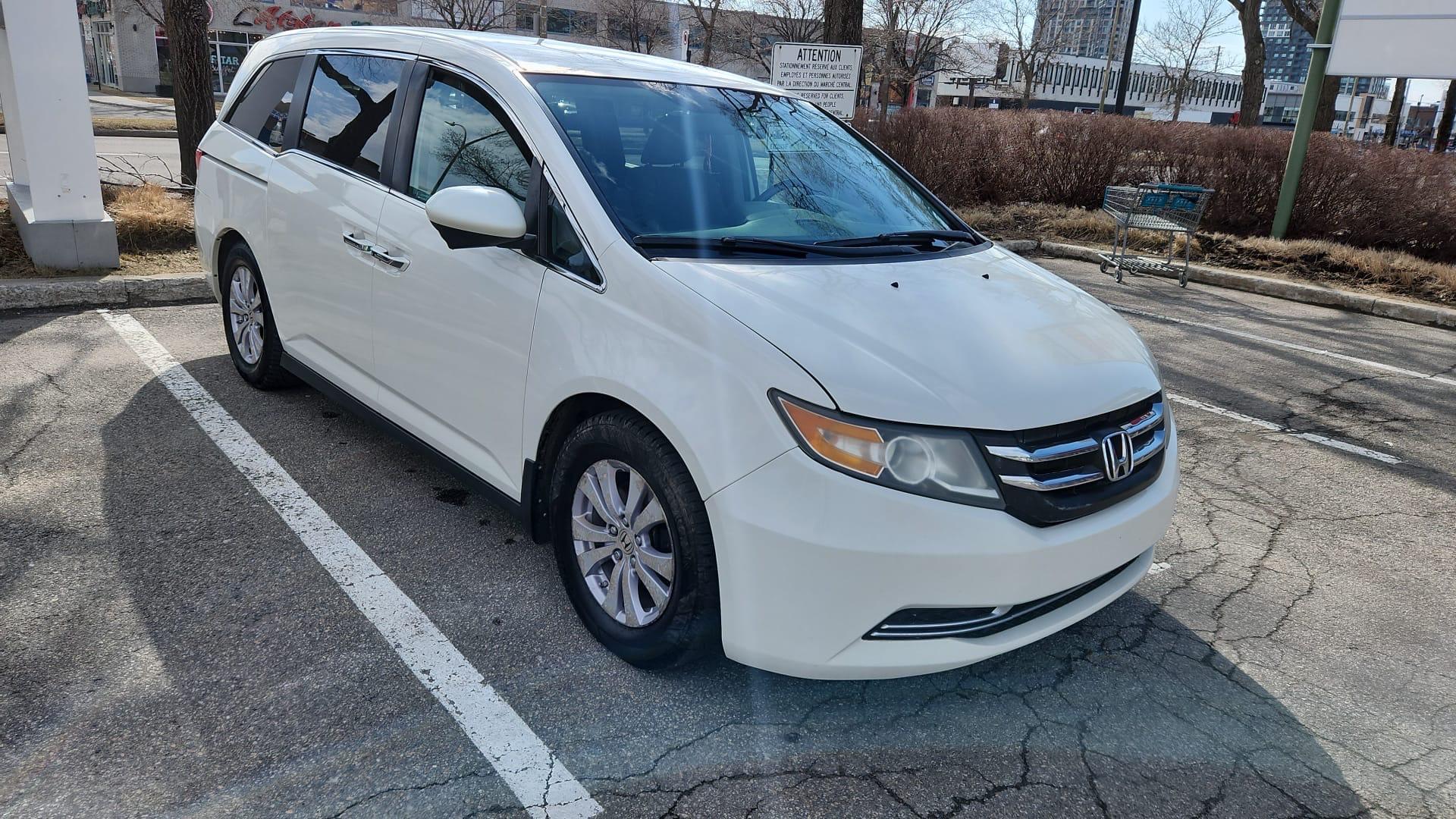 Honda Odyssey 2015 in Saint-Jérôme, QC