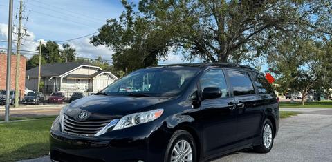 Toyota Sienna 2015