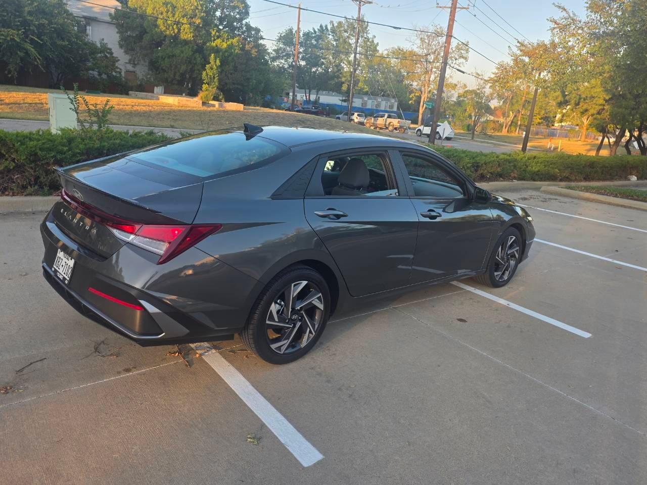 Hyundai Elantra 2025 in Fort Worth, TX