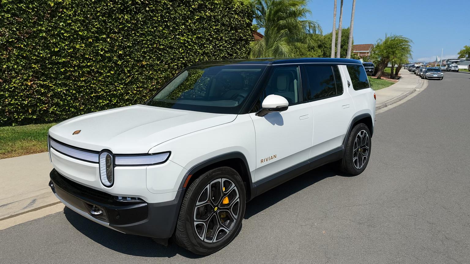 Rivian R1S 2023 in Carlsbad, CA