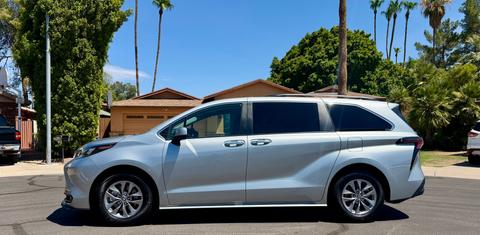 Toyota Sienna 2025