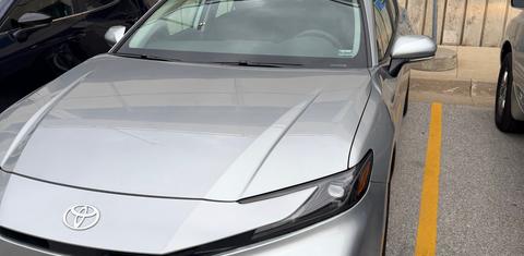 Toyota Camry Hybrid 2025