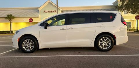 Chrysler Pacifica 2024