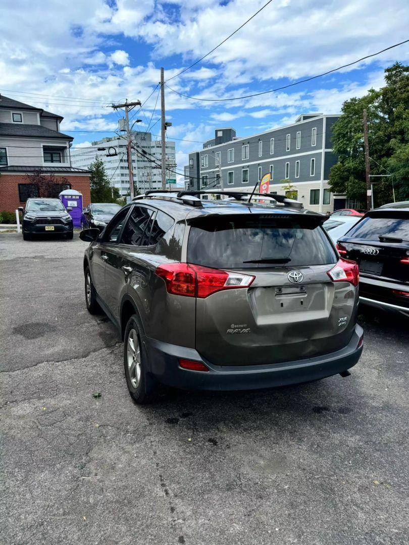 Toyota RAV4 2015 in 