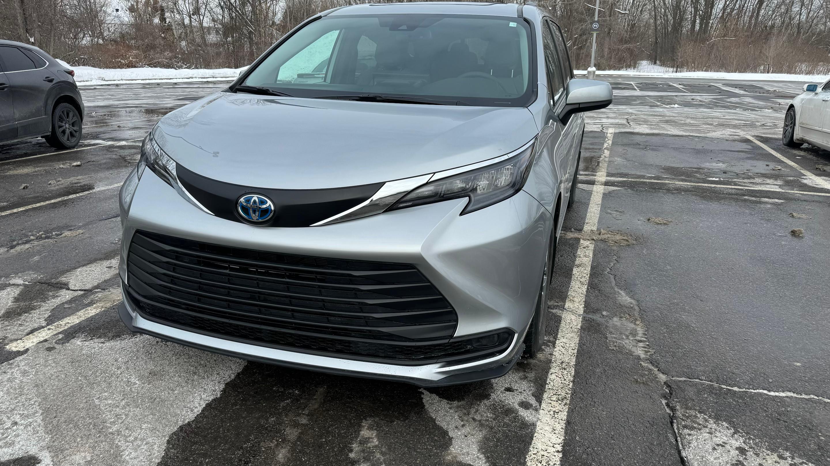 Toyota Sienna 2025 à Laval, QC