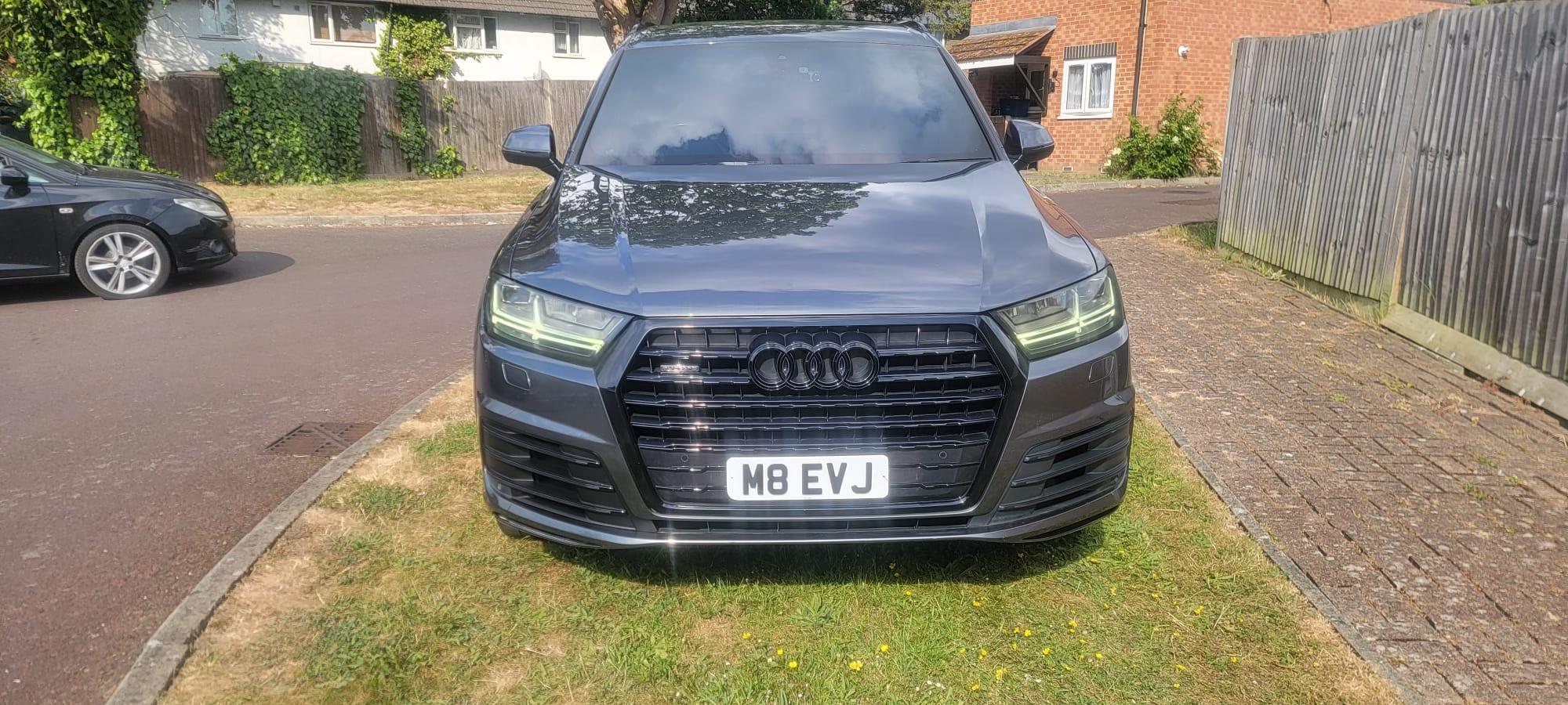 Audi Q7 2019 in London