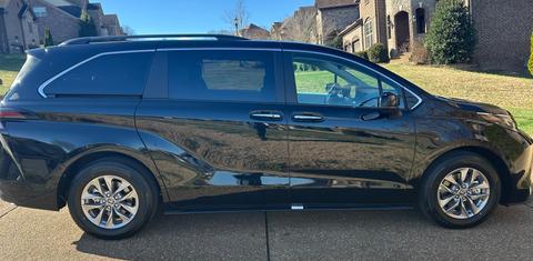 Toyota Sienna 2025