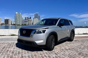 Nissan Pathfinder car