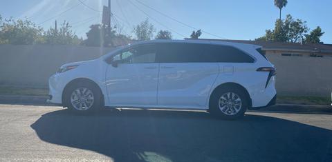 Toyota Sienna 2026