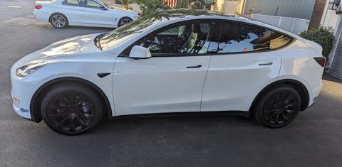 Tesla Model Y 2021