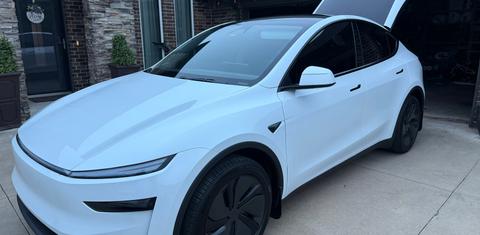 Tesla Model Y 2026