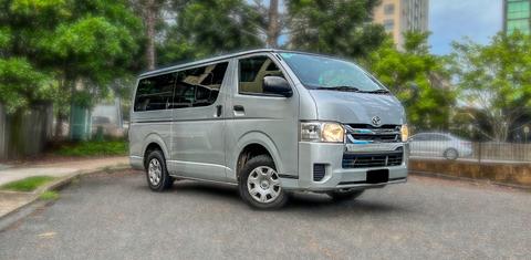 Toyota HIACE 2015