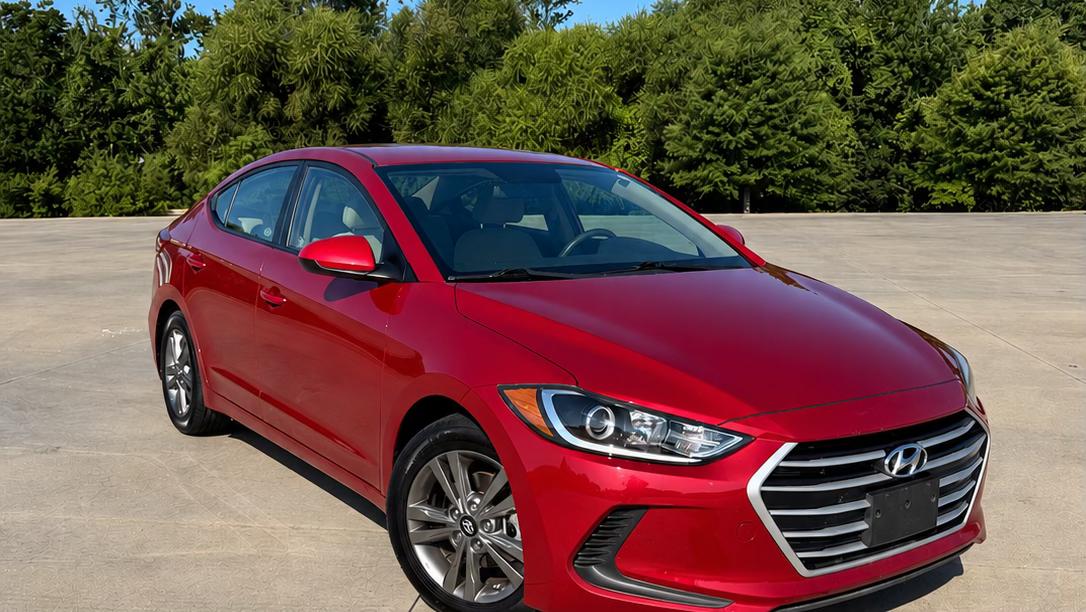 Hyundai Elantra 2017 in Springdale, AR