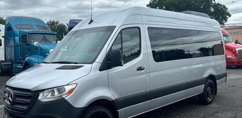 Mercedes-Benz Sprinter 2024