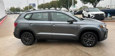 Volkswagen Taos 2024