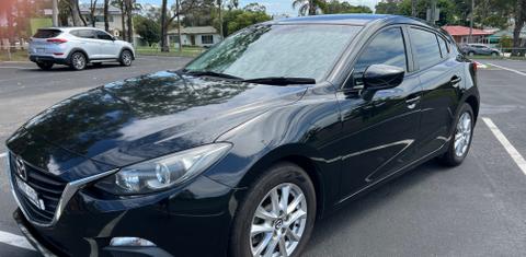 Mazda MAZDA3 2015