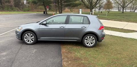 Volkswagen Golf 2021