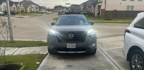 Nissan Pathfinder 2024