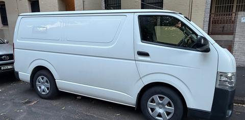 Toyota HIACE 2017