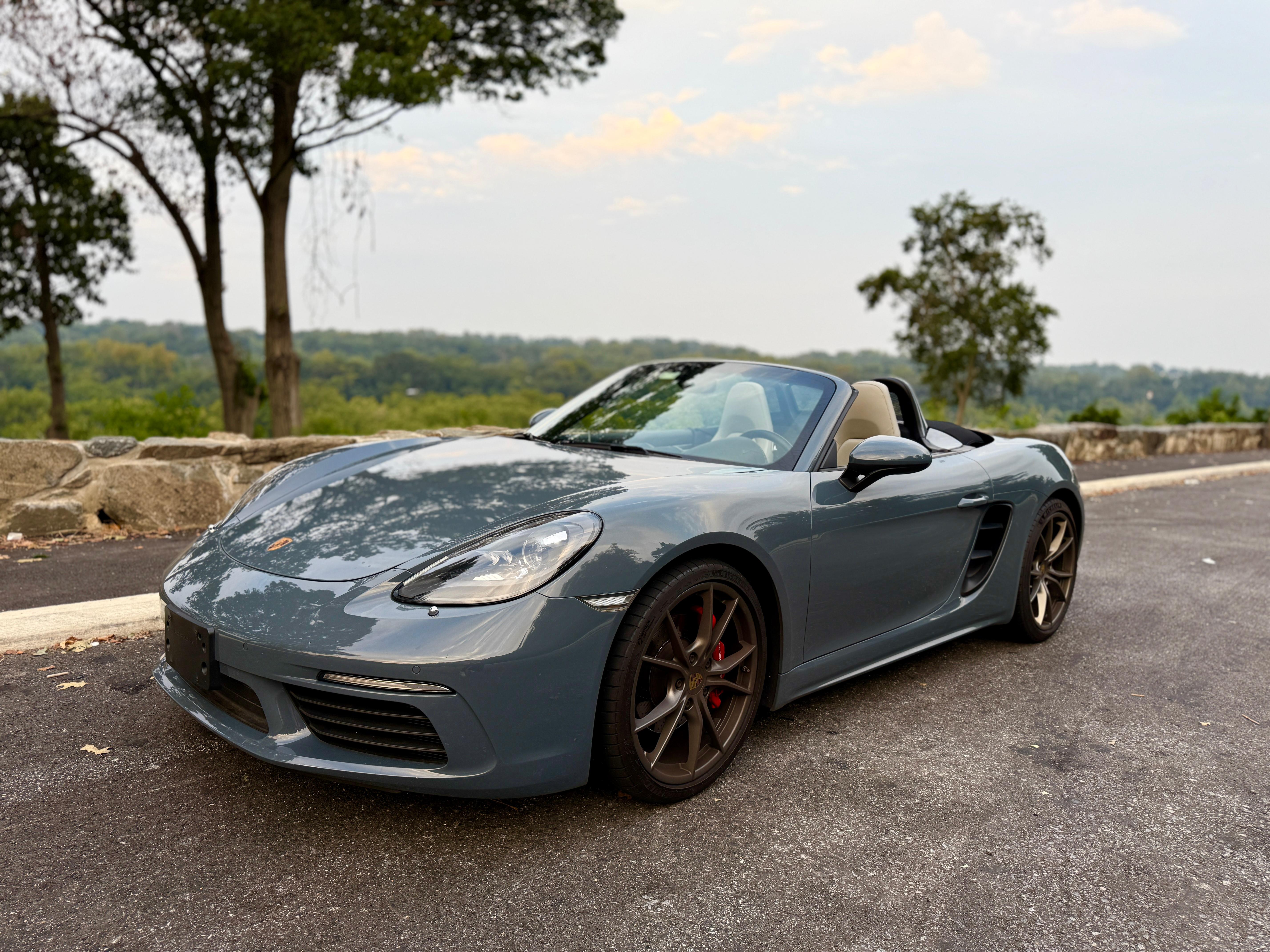 Porsche 718 Boxster 2017 in Herndon, VA