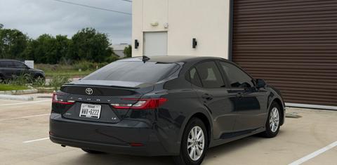 Toyota Camry Hybrid 2026