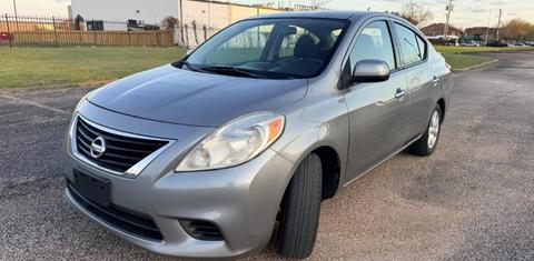 Nissan Versa 2014