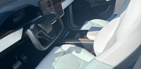 Tesla Model X 2023
