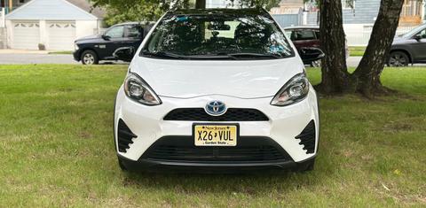 Toyota Prius c 2018