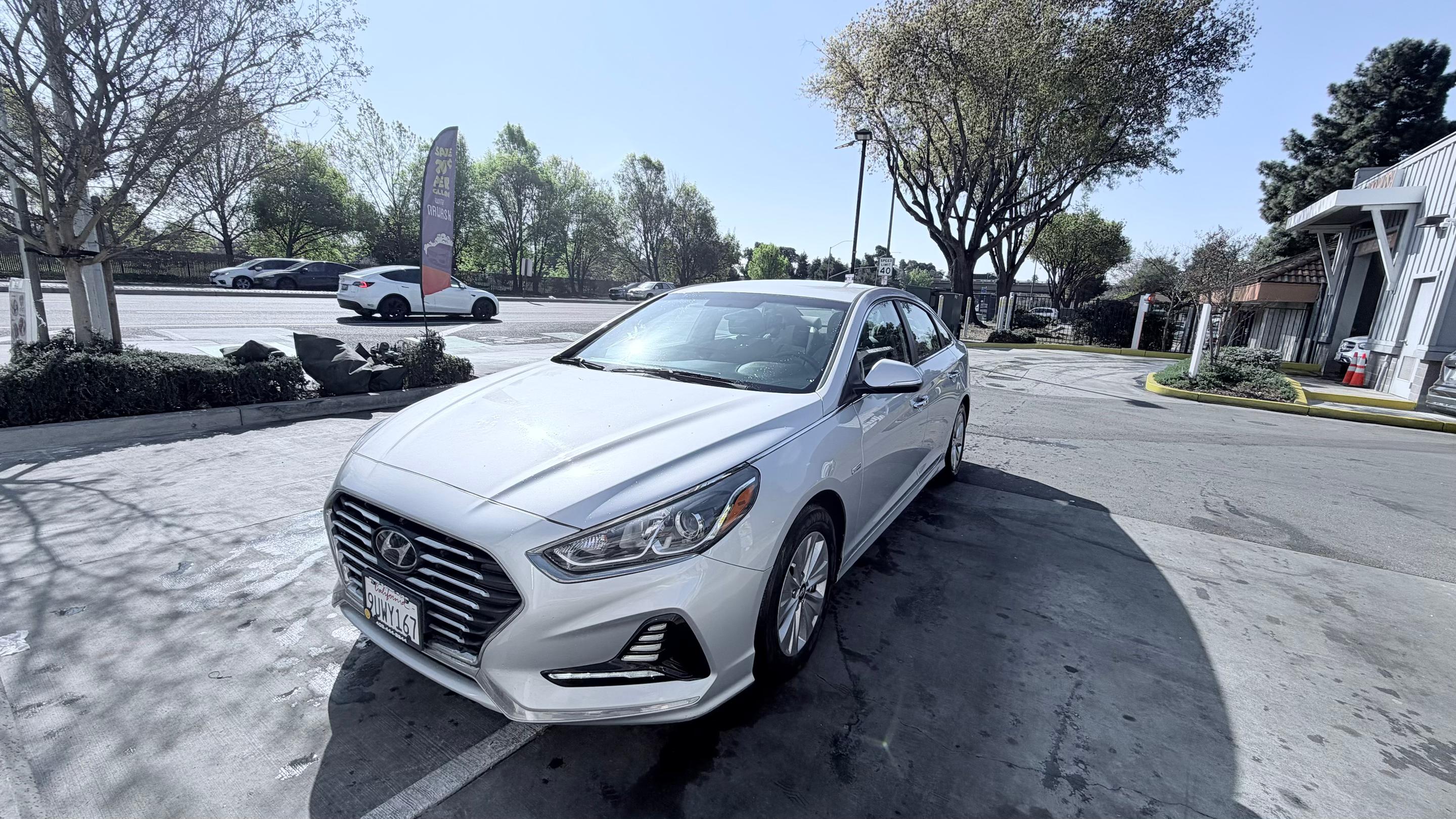 Hyundai Sonata Hybrid 2019 in 