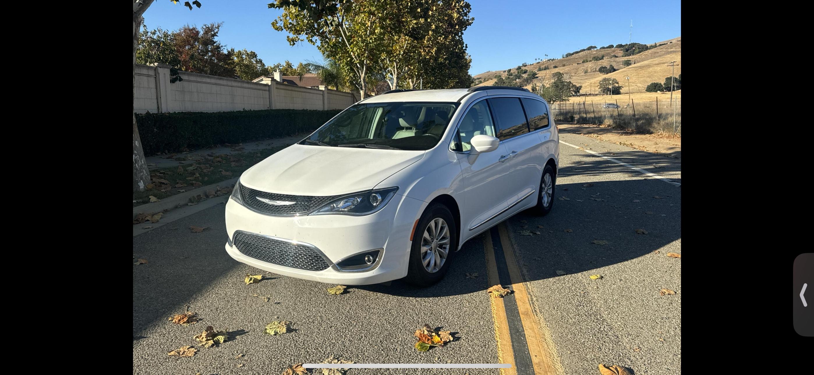 Chrysler Pacifica 2017 in San Jose, CA
