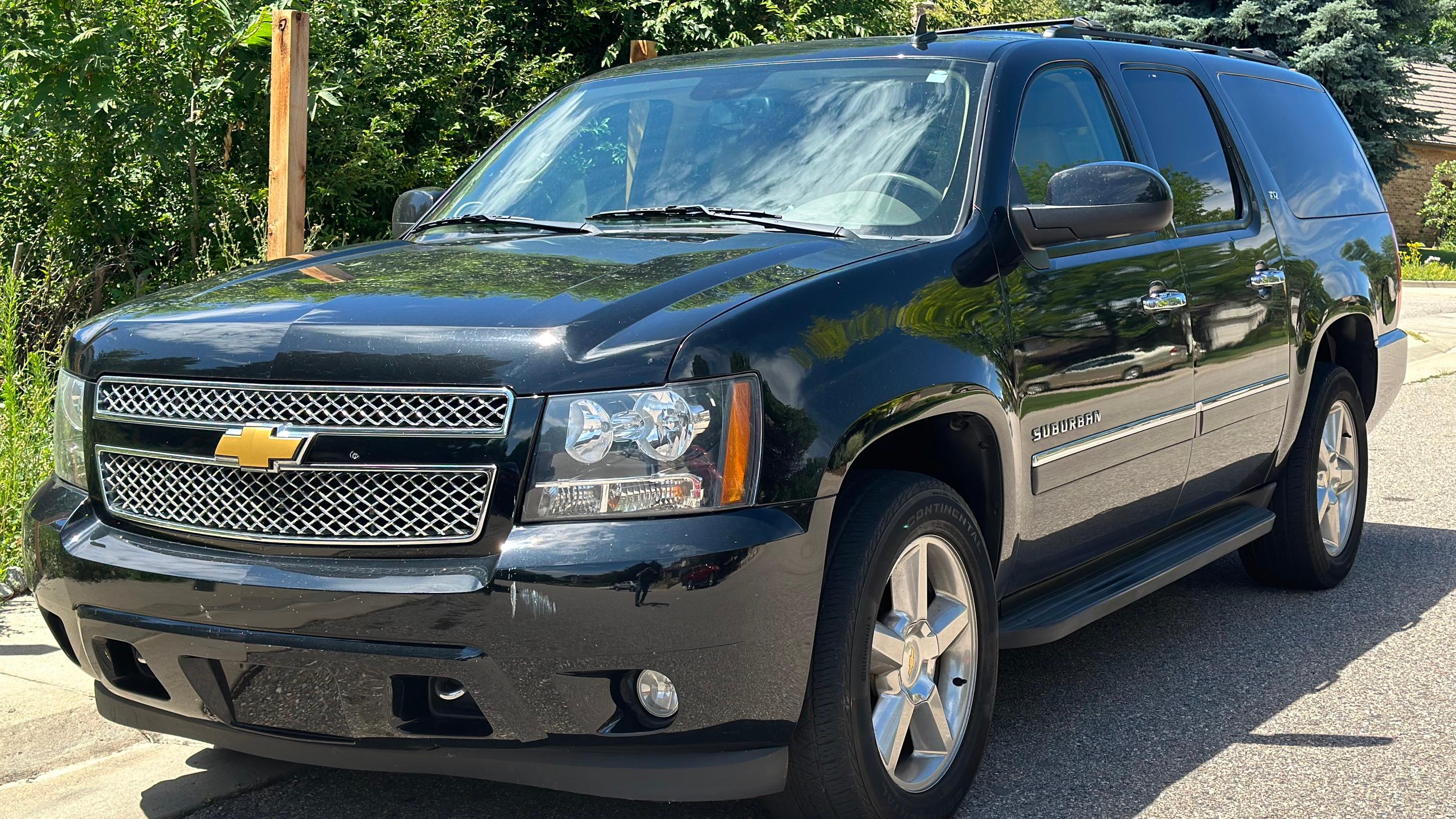 Chevrolet Suburban 2013 in 