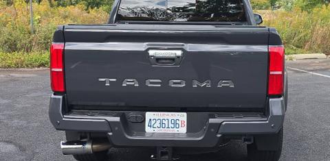Toyota Tacoma 2024